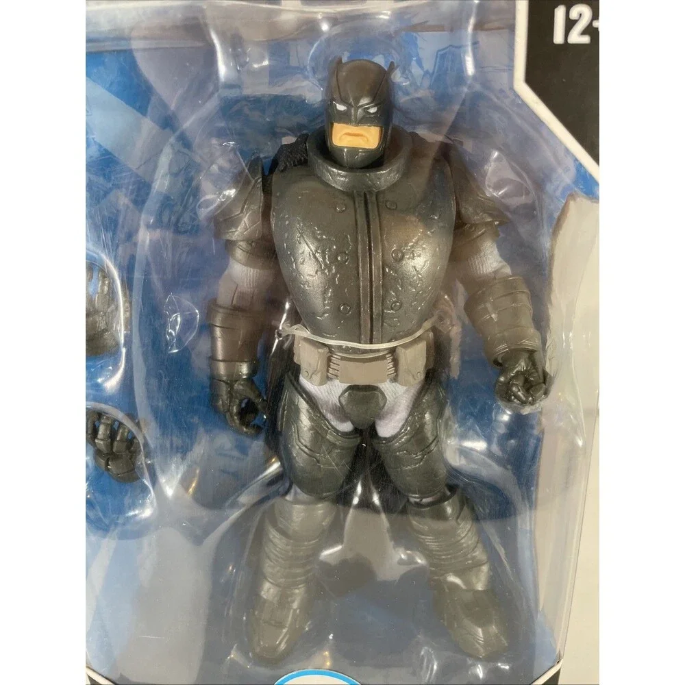 DC Multiverse Armored Batman: The Dark Knight Returns 7